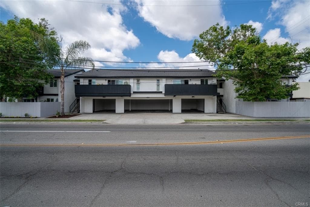 Santa Ana six-unit: completing a 1031 move-up from four units to six